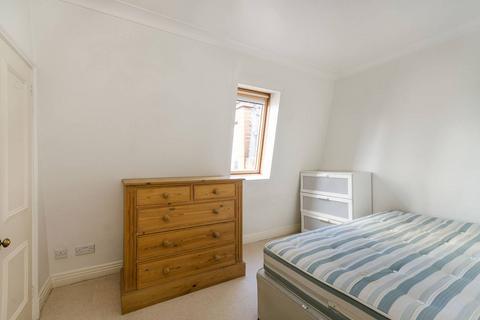 1 bedroom flat to rent, Courtfield Road, South Kensington, London, SW7
