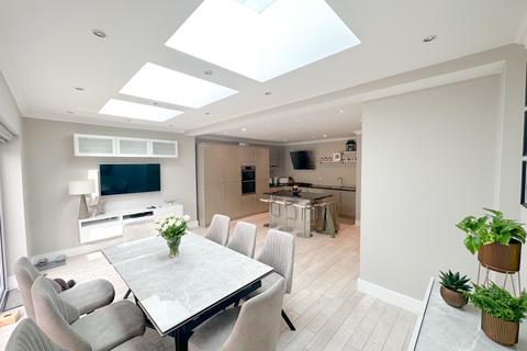 3 bedroom semi-detached house for sale, Norbury Close Norbury SW16