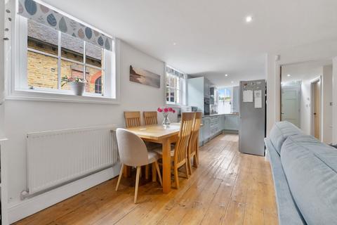 2 bedroom semi-detached house for sale, Lynsted Lane, Sittingbourne ME9