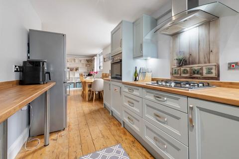 2 bedroom semi-detached house for sale, Lynsted Lane, Sittingbourne ME9