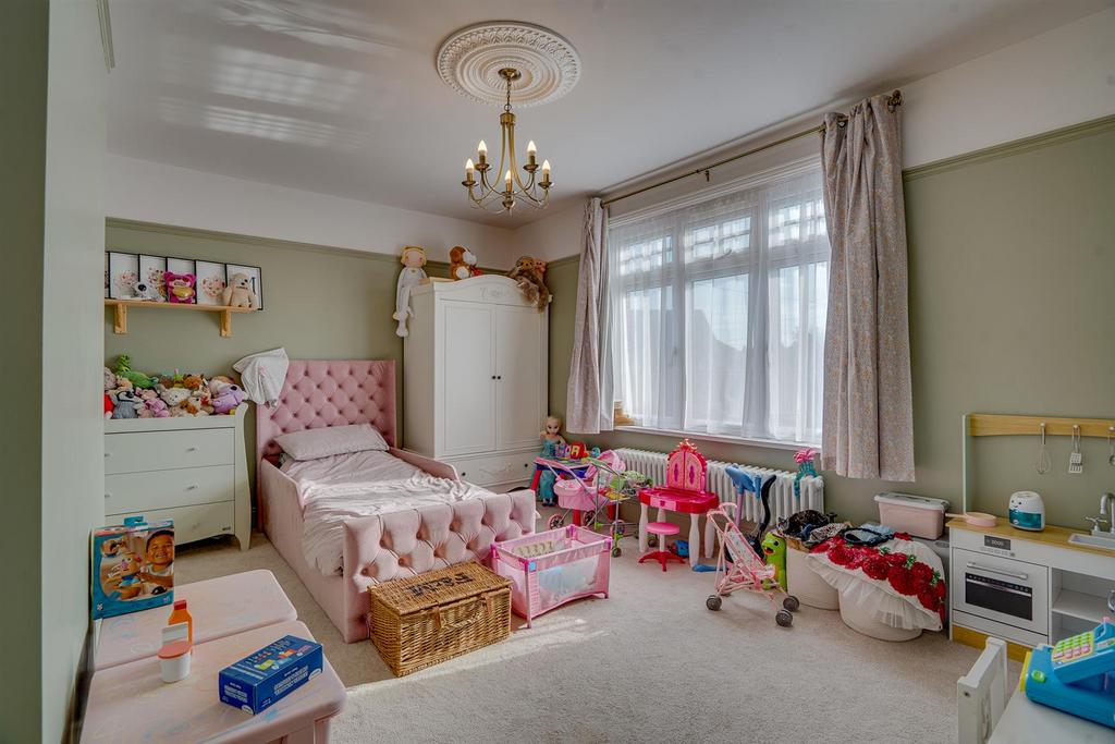 Bedroom 3 (1).jpg