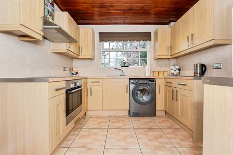 undefined, Overcliff Road, Grays