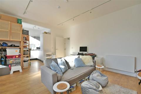 1 bedroom flat to rent, Charlton Road, Greenwich, London, SE3
