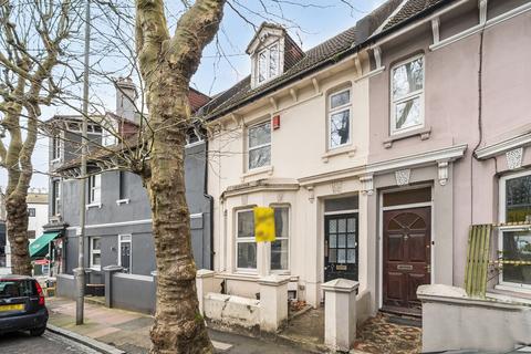 6 bedroom terraced house to rent, Clyde Road, East Sussex BN1
