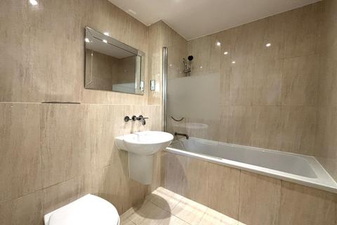 undefined, Hemisphere, Birmingham, B5