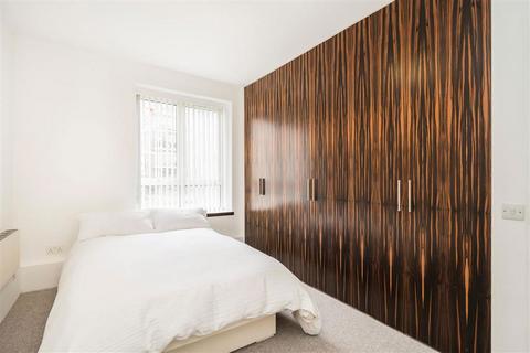 3 bedroom flat to rent, Reardon Street, London E1W