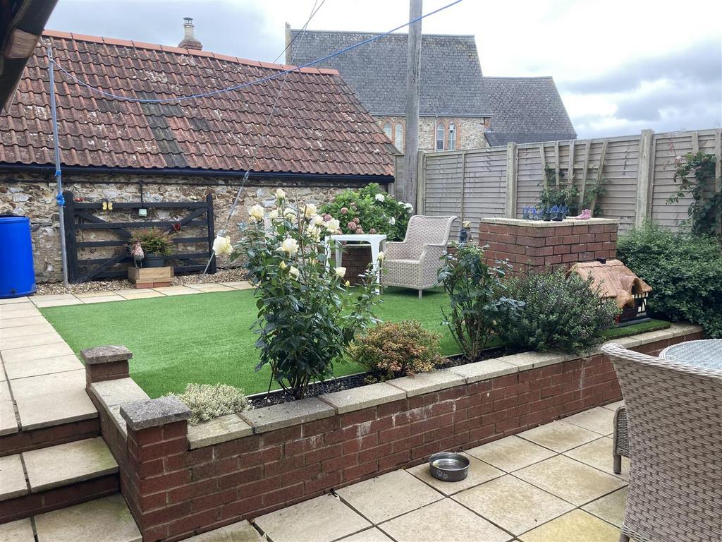 Garden 1.JPG
