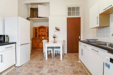 3 bedroom flat for sale, Belmont Street, Kelvinbridge, Glasgow, G12