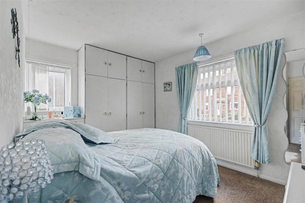Bedroom 1 1.jpeg