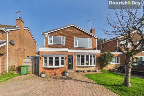 3 bedroom detached house for sale, Manor Close, Stafford ST18