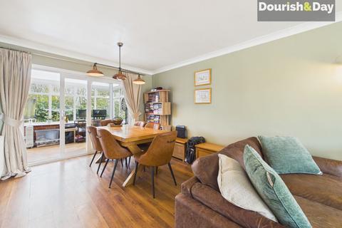 3 bedroom detached house for sale, Manor Close, Stafford ST18