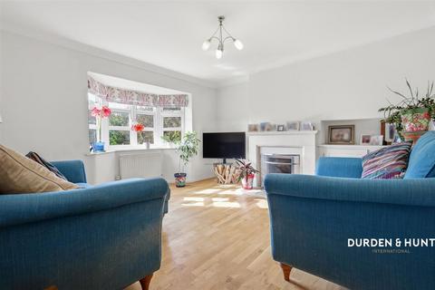 4 bedroom semi-detached house for sale, Gepps Close, High Easter, CM1