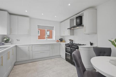 3 bedroom semi-detached house for sale, Lee Road, Hady, Chesterfield
