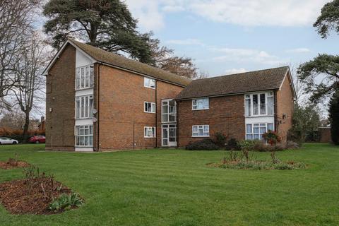 undefined, Courtlands Cresent, Banstead
