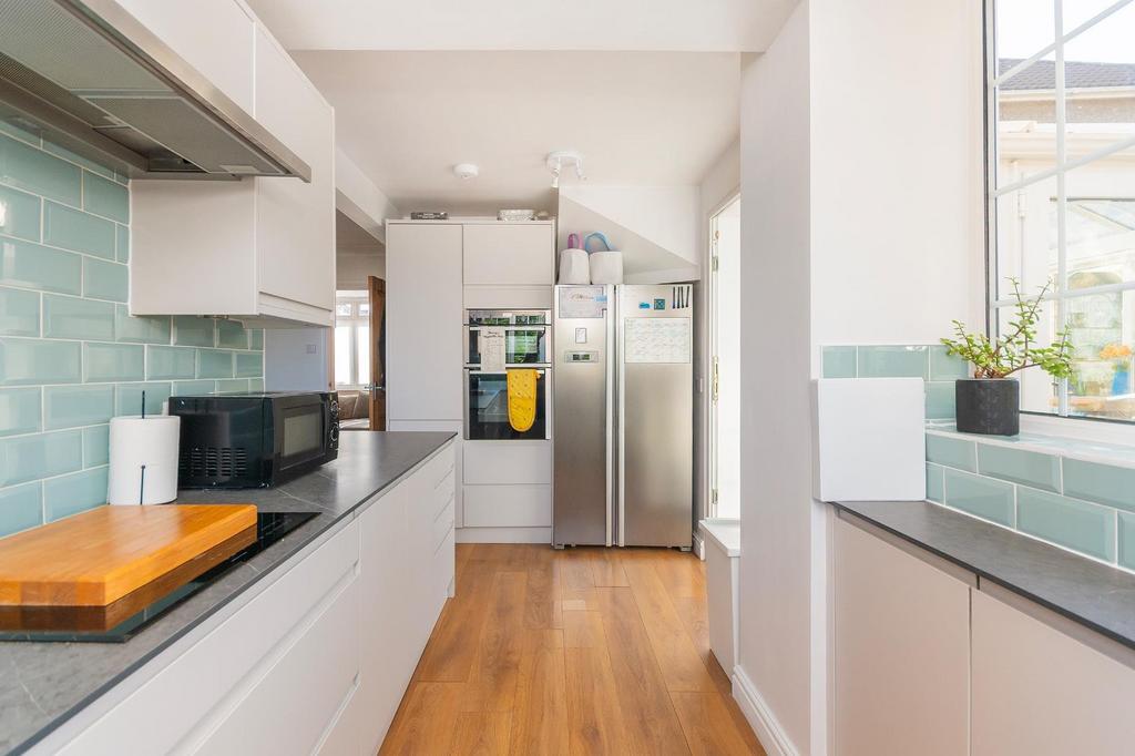2 R8 CSH - Kitchen A.jpg