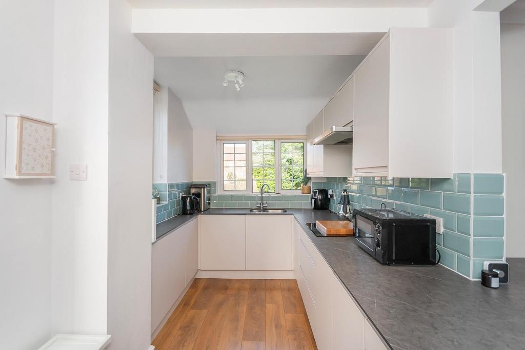 2 R8 CSH - Kitchen B.jpg