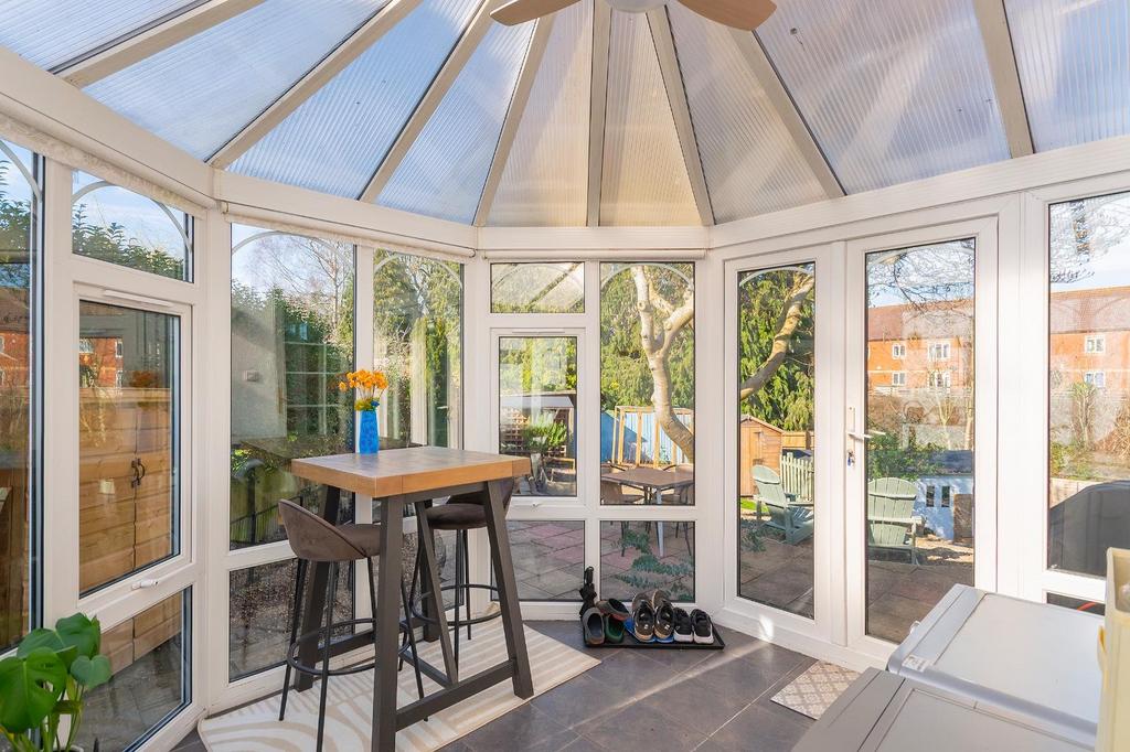 2 R8 CSH - Conservatory A.jpg