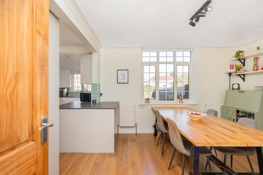 2 R8 CSH - Dining Room D.jpg