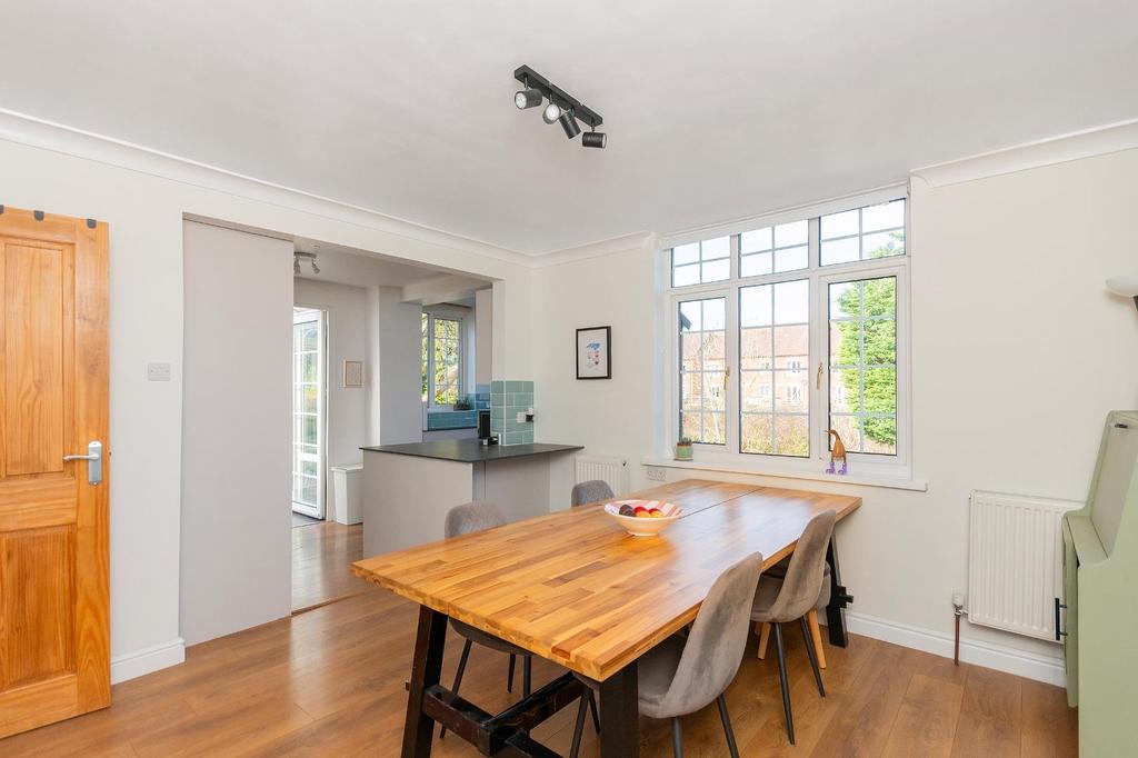 2 R8 CSH - Dining Room B.jpg