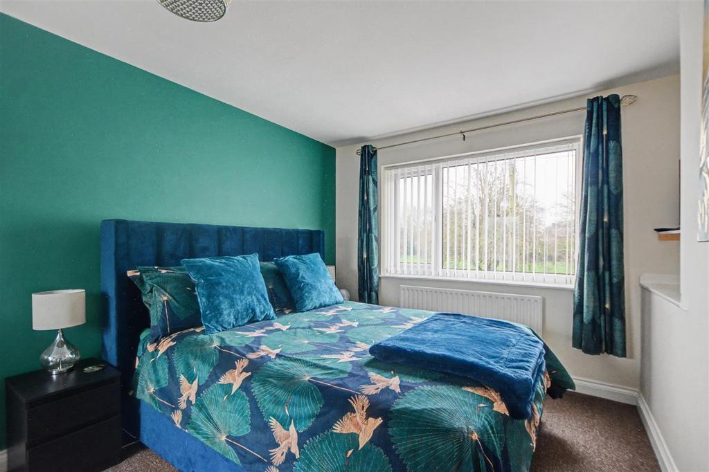 Bedroom 1 2.jpeg