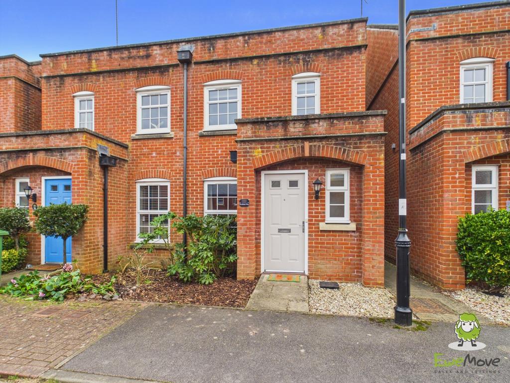 Ewe Move Estate Agents Basingstoke - Wickham Way -F