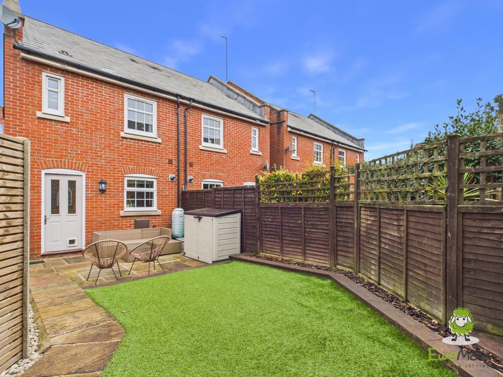 Ewe Move Estate Agents Basingstoke - Wickham Way -G