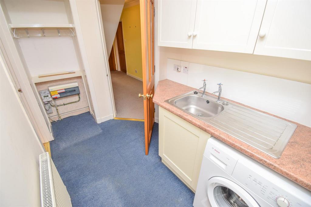 UTILITY ROOM (2)-2.jpg