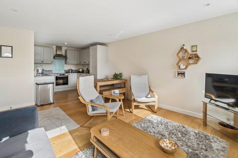 undefined, High Street, Gerrards Cross SL9