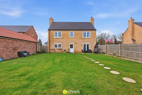 4 bedroom detached house for sale, Poplar Close, Elmstead Market, CO7