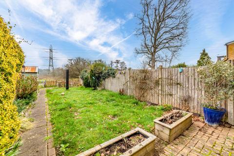 4 bedroom semi-detached house for sale, Fullerton Way, Surrey KT14