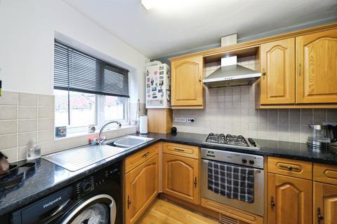 3 bedroom end of terrace house for sale, Henry Court, Parkgate, Rotherham