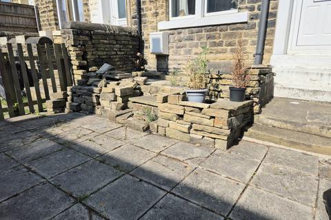 2 bedroom house to rent, Empsall Row, BRIGHOUSE