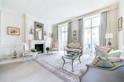 undefined, Wellington Square, London SW3