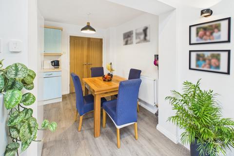 undefined, Clover End, Buckingham, Buckinghamshire, MK18