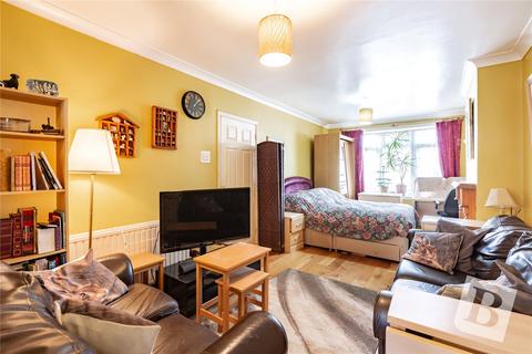 3 bedroom end of terrace house for sale, Frimley Avenue, Hornchurch, RM11