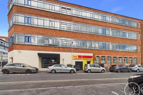 Byron Street, Leeds