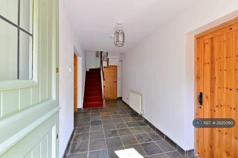undefined, Pitch Hill, Ewhurst, Cranleigh, GU6