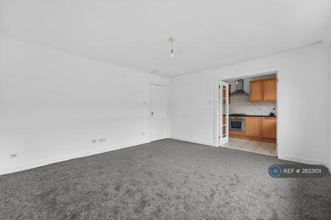 2 bedroom flat to rent, Wellpark Road, Saltcoats, KA21