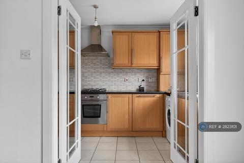 2 bedroom flat to rent, Wellpark Road, Saltcoats, KA21