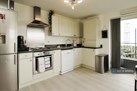 3 bedroom flat to rent, Waterfront Park, Edinburgh, EH5