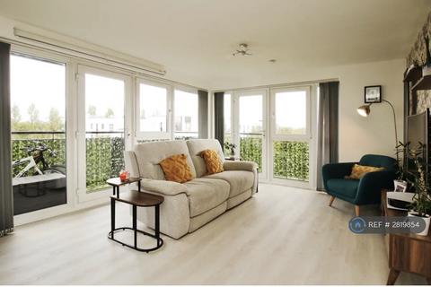 3 bedroom flat to rent, Waterfront Park, Edinburgh, EH5