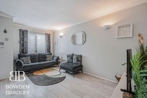 2 bedroom terraced house for sale, Bernards Close, Hainault, IG6