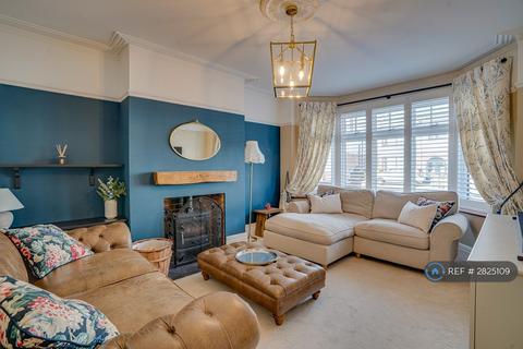 undefined, Northern Parade, Portsmouth, PO2