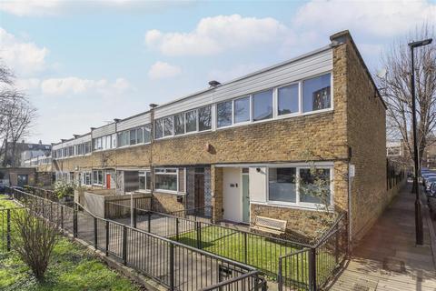 undefined, Elton Place, London, N16