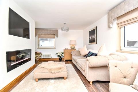 undefined, Cairnview, Kirkintilloch, G66