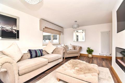 undefined, Cairnview, Kirkintilloch, G66