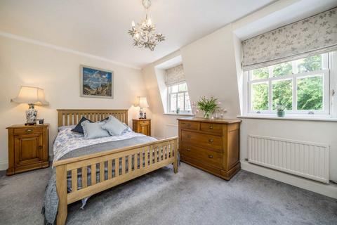 undefined, The Butts, Brentford TW8