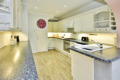 3 bedroom semi-detached house for sale, Cheriton Road, Gillingham, ME8