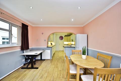 3 bedroom semi-detached house for sale, Cheriton Road, Gillingham, ME8