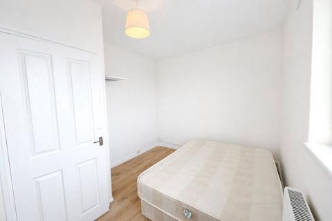2 bedroom apartment to rent, Retreat Place, Hackney, E9